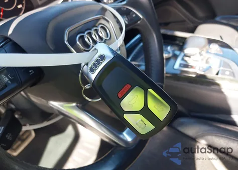 2017 Audi Q7 3.0T Premium из США, поврежденный, VIN WA1VAAF7XHD029470